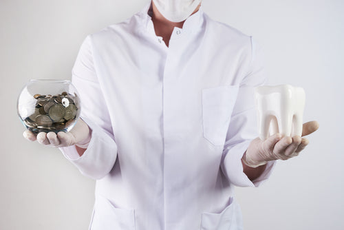 Avez-vous déjà comparé le prix d'un blanchiment dentaire de chez le dentiste à nos produits Crest ? - Smilewhitestrips.fr